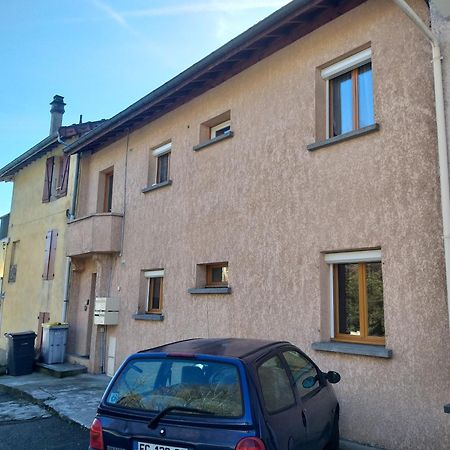 Le Manant Apartamento Bellegarde-sur-Valserine Exterior foto