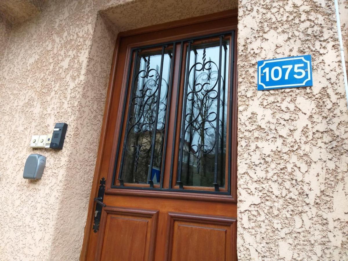 Le Manant Apartamento Bellegarde-sur-Valserine Exterior foto